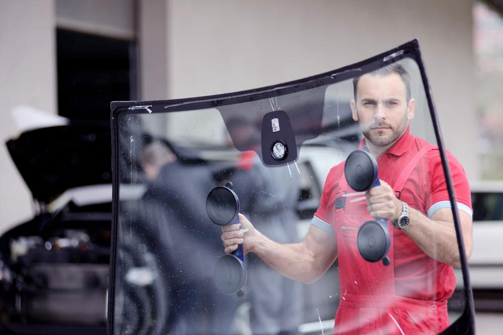 Auto glass – Types, maintenance and more